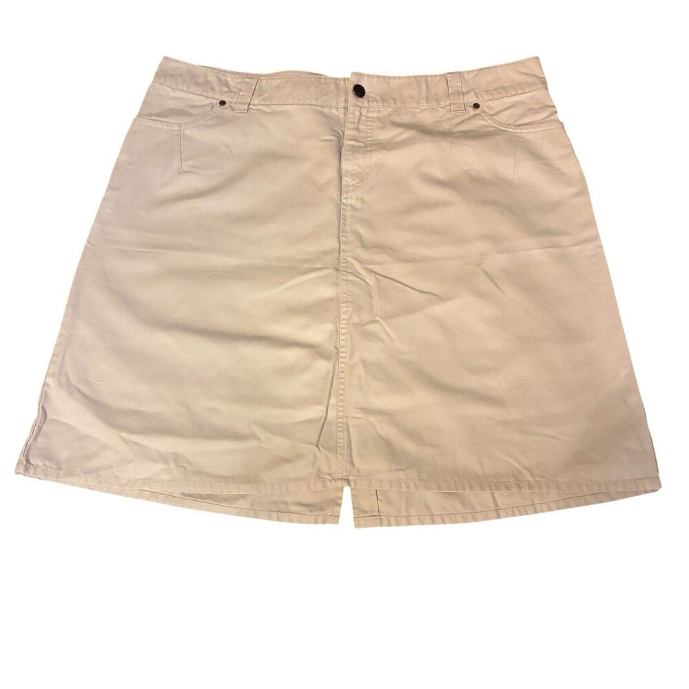 Old Navy Beige Cotton Skirt. Size 22. Zipper Front W Pockets. Back Kick Pleat